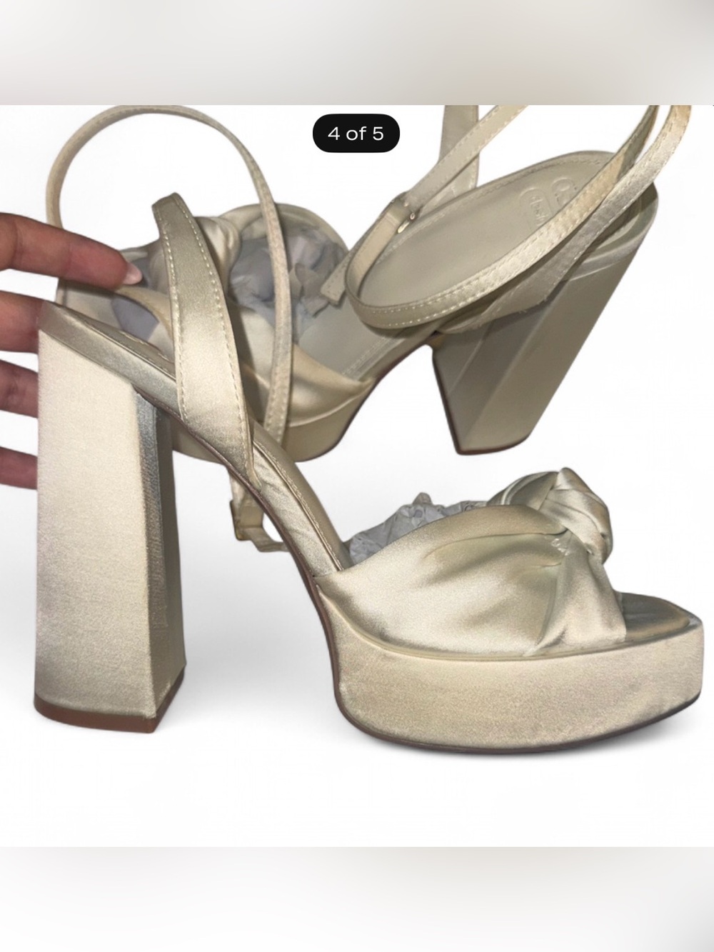 White/Ivory satin platform heels with bow detail 🤍